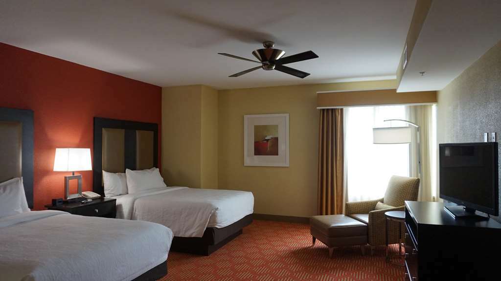 Hilton Garden Inn Dalton Room photo